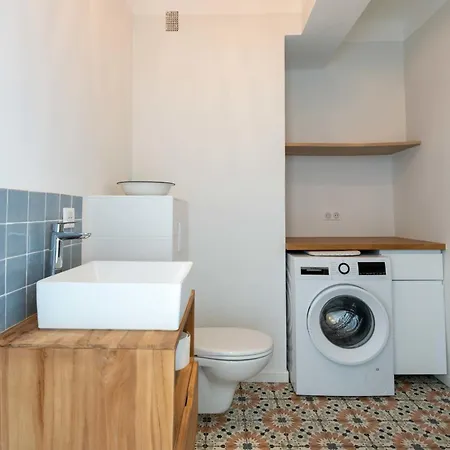 Suquet Sea View & Access Apartment